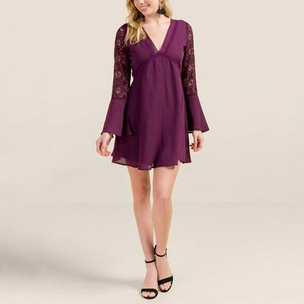 NWT Francesca's Blue Rain Medium Plum Lace Bell Sleeve V Neck Dress
